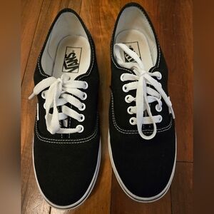 Women's Vans authentic shoe
